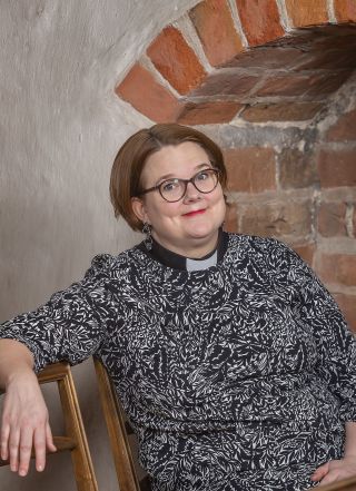 Piispan erityisavustaja Anna Hälli