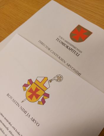 Neljä uutta rovastin nimen ja arvon saanutta