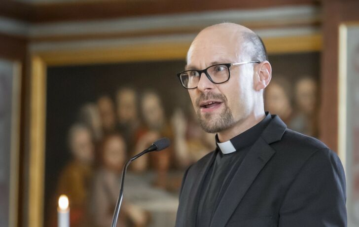 Piikkiön seurakunnan uusi kirkkoherra asetetaan virkaan 4.2.